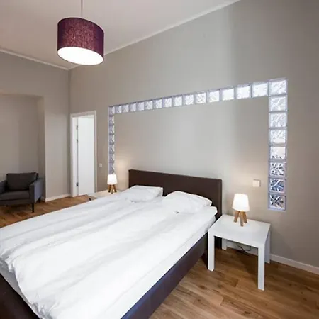 Modern & Spacious 80m2 In Old Town