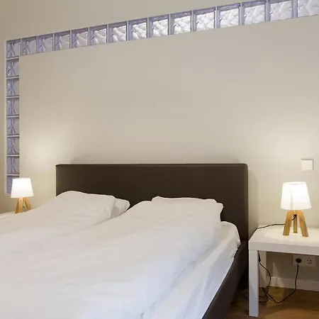 Modern & Spacious 80m2 In Old Town Riga