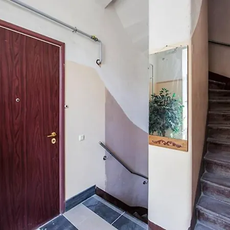 Modern & Spacious 80m2 In Old Town *