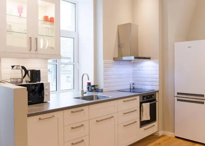 Apartment Modern & Spacious 80m2 In Old Town *