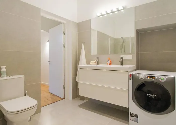 Apartment Modern & Spacious 80m2 In Old Town Riga