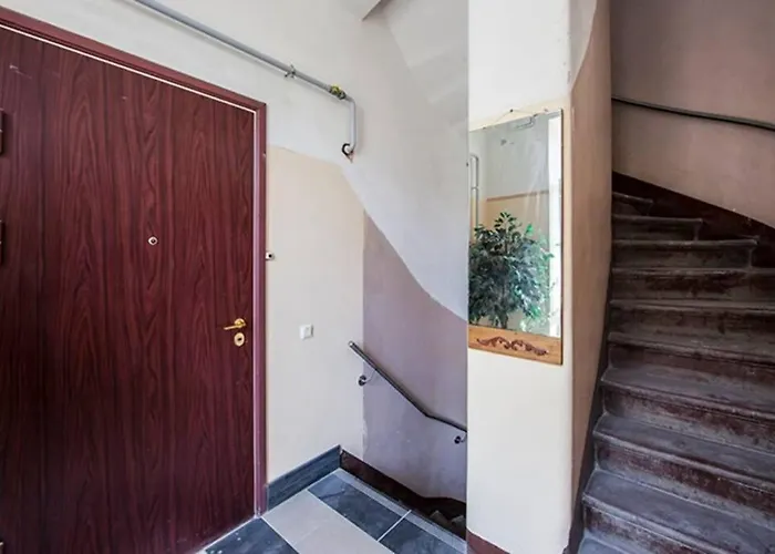 Modern & Spacious 80m2 In Old Town *