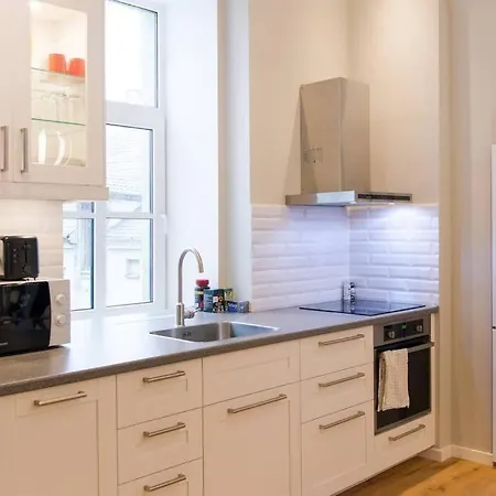 아파트 Modern & Spacious 80m2 In Old Town *